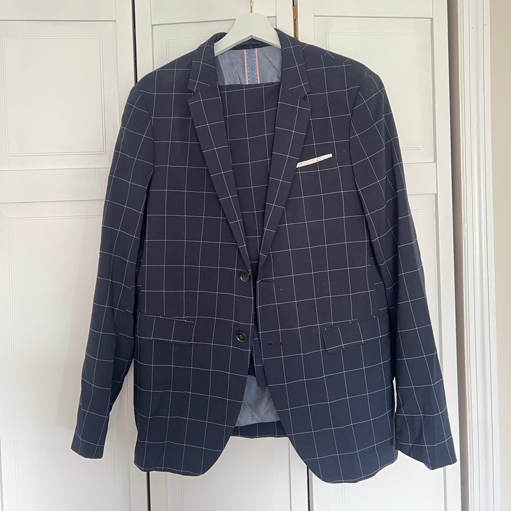 Zara Blue Sport Coat with Modern Tailoring